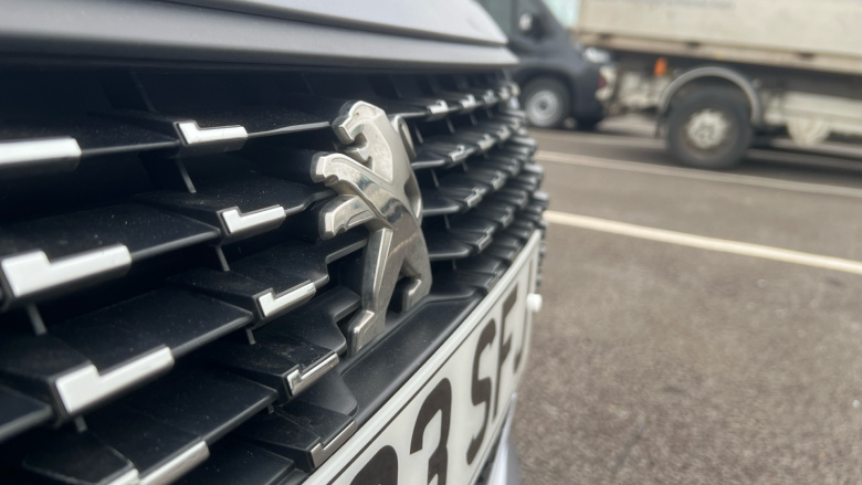 Peugeot 208 1.2 PureTech 100 Allure Premium + 5dr Petrol Hatchback